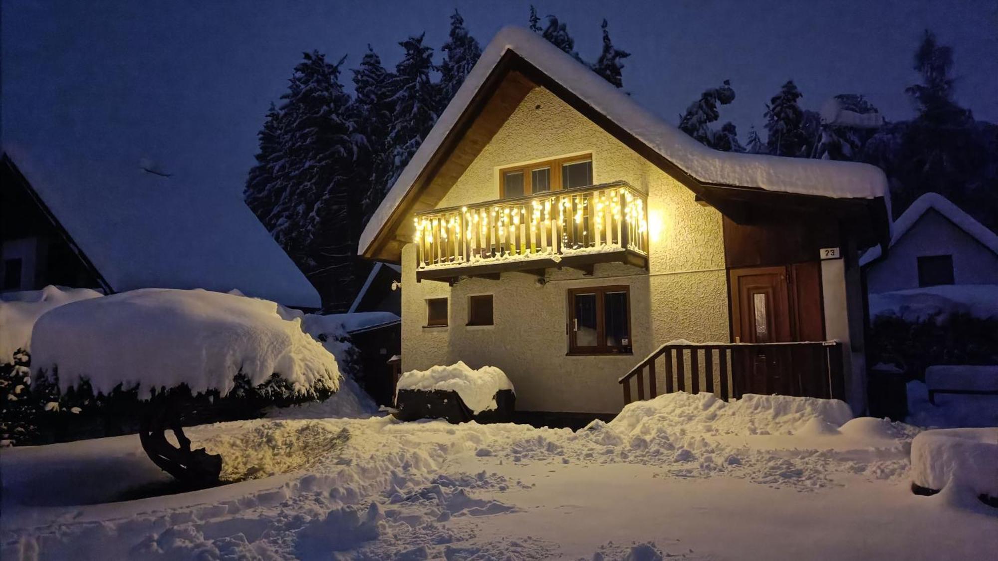 Chata Mareček - v lesní osadě u řeky Lužnice Villa Skalice Exterior foto