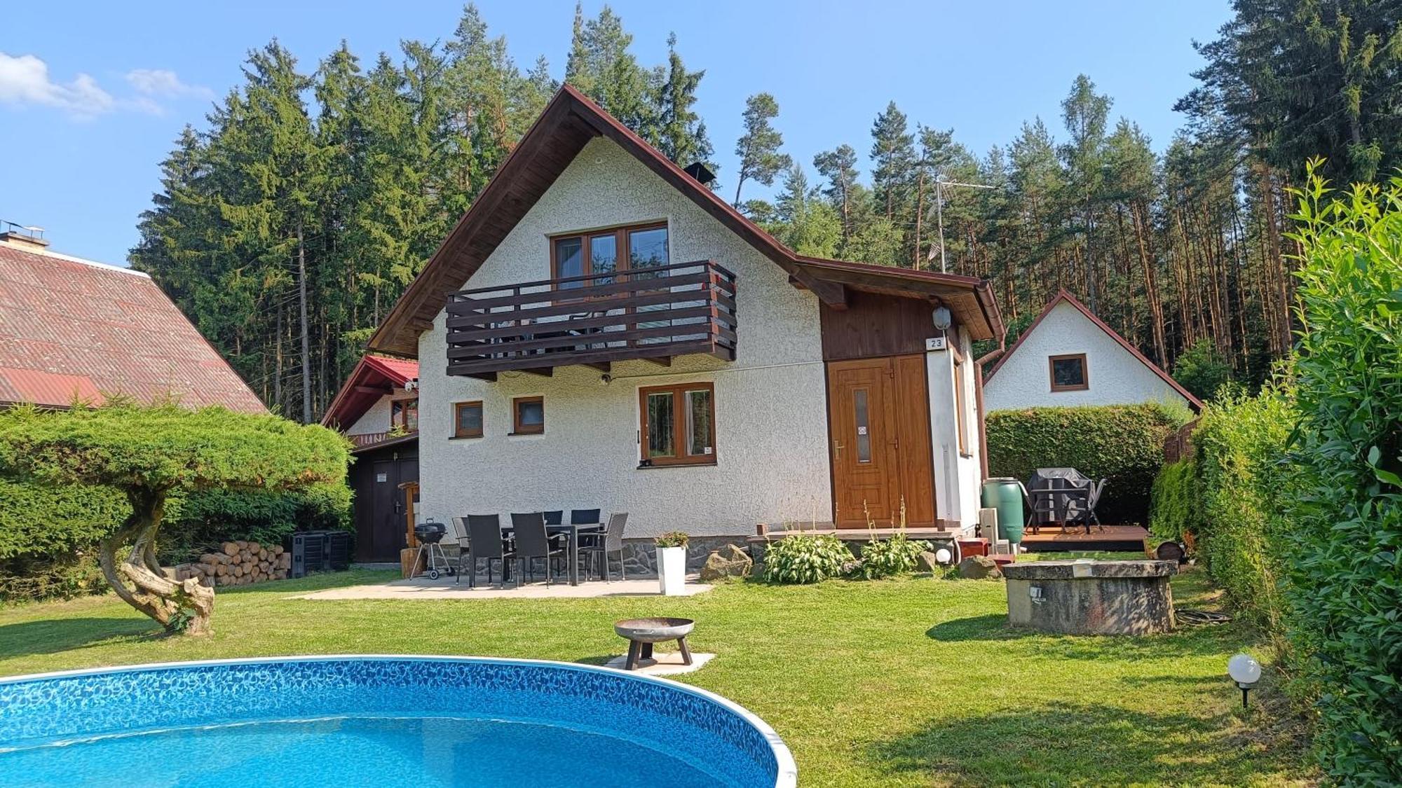 Chata Mareček - v lesní osadě u řeky Lužnice Villa Skalice Exterior foto